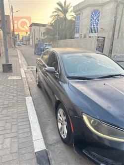 Chrysler 200